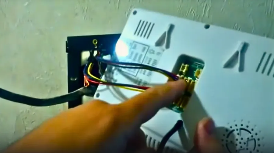 Высота видеодомофона в квартире